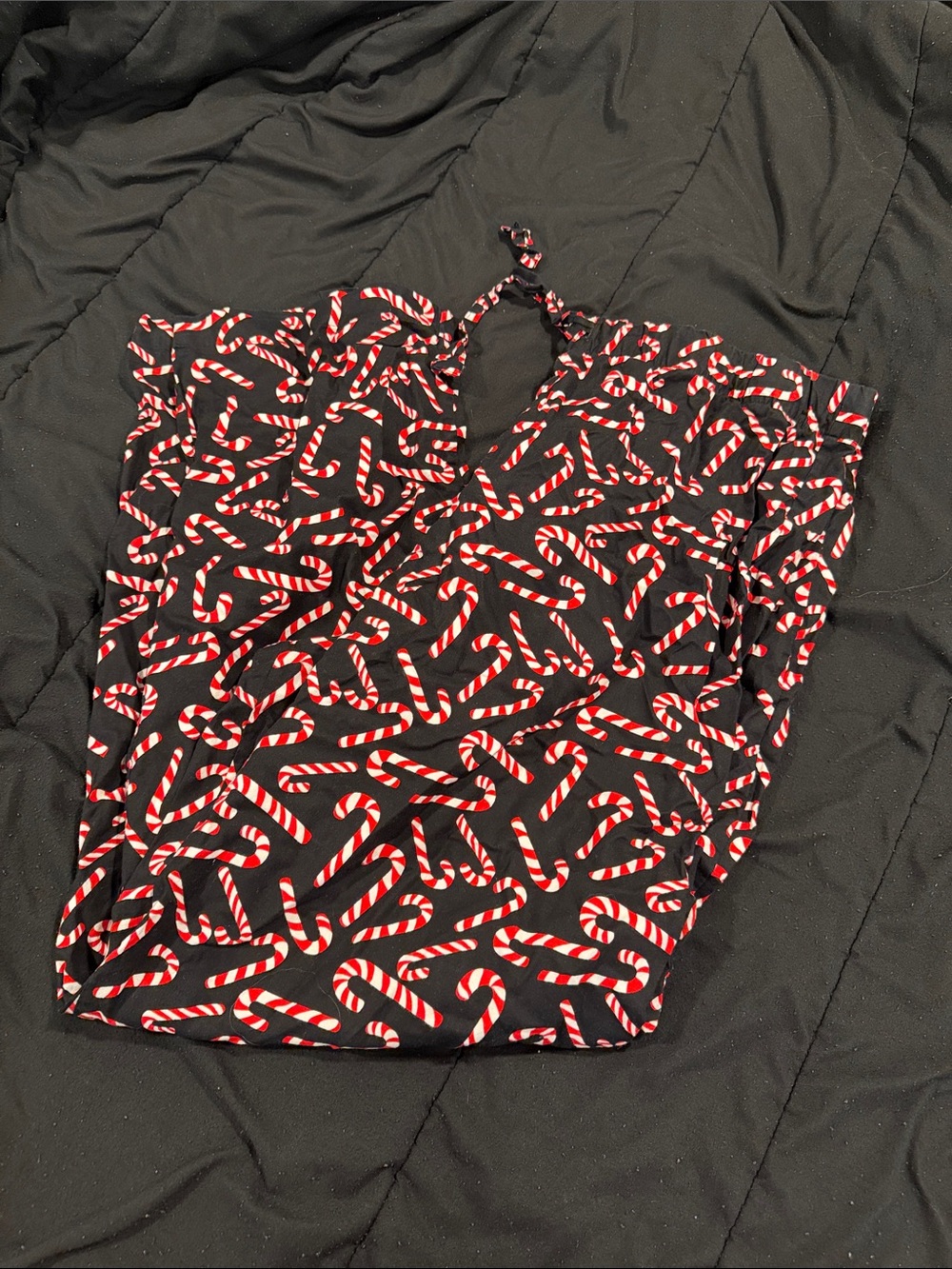 Men’s xl black with Red & White Candy Cane Print Christmas pjs